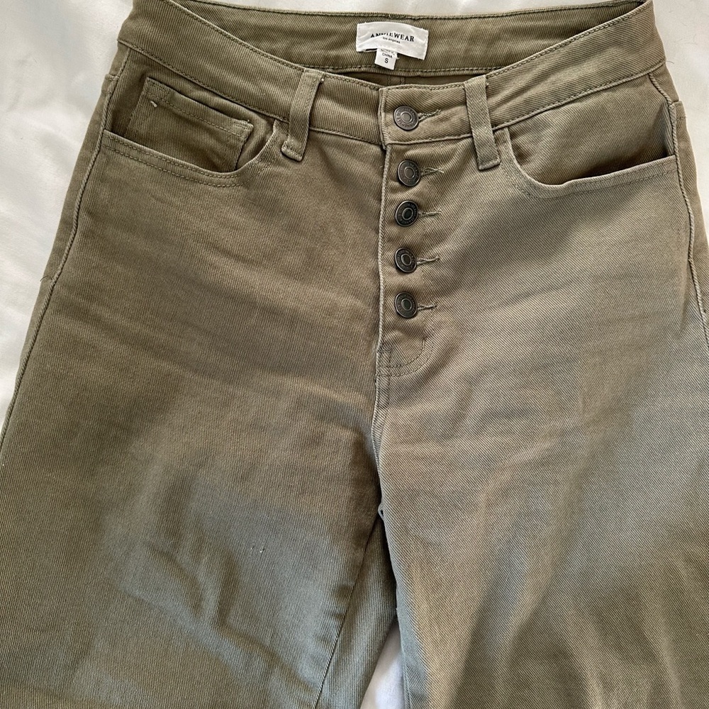 Boutique cropped Olive Khaki Button-Fly Pants. Worn once.
